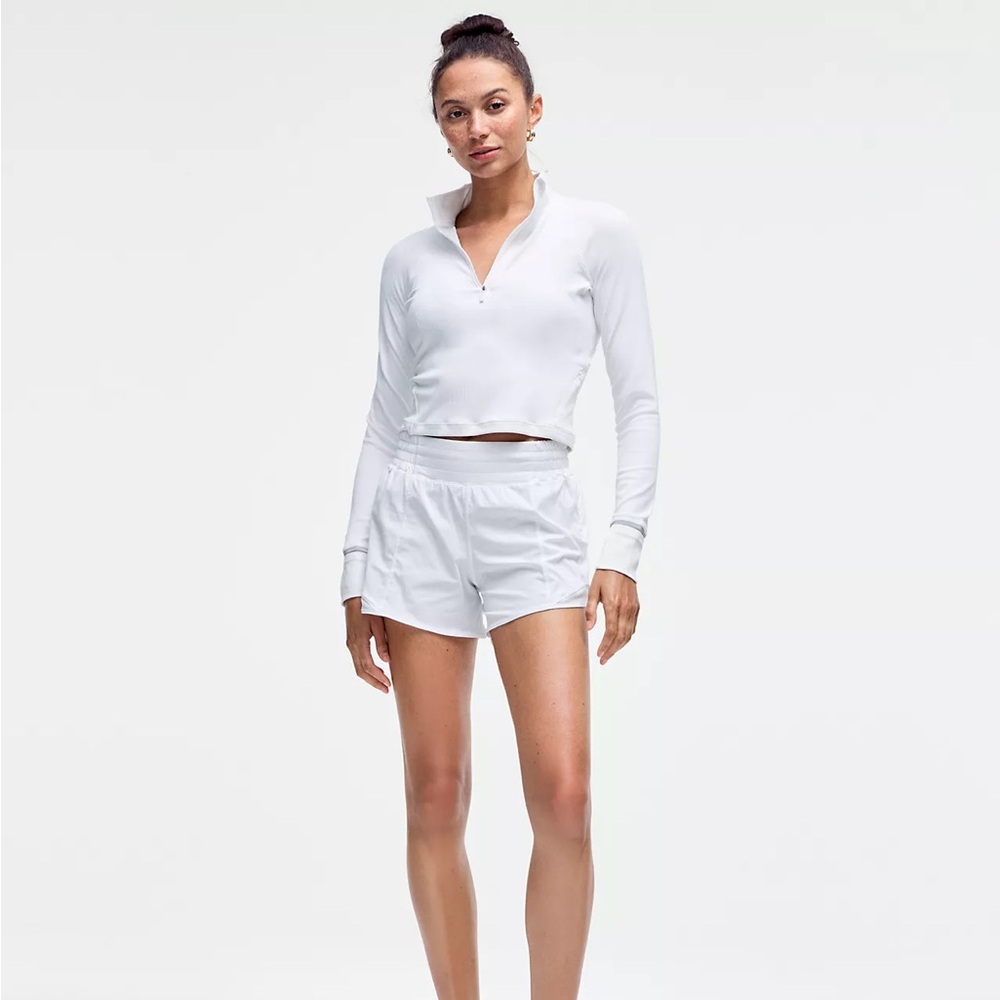 NWT Lululemon Hotty Hot short